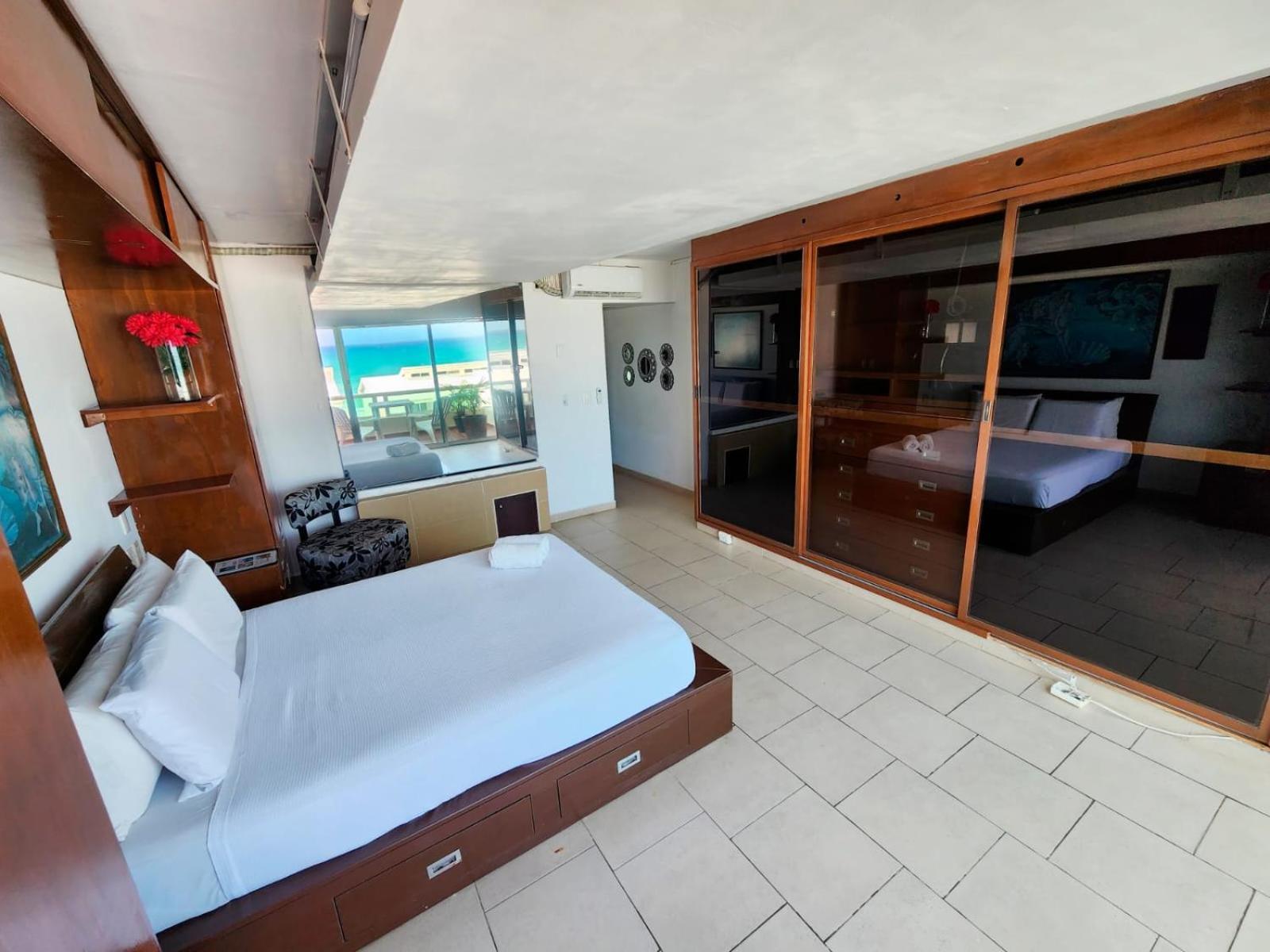 Beachfront Apartments كانكون المظهر الخارجي الصورة