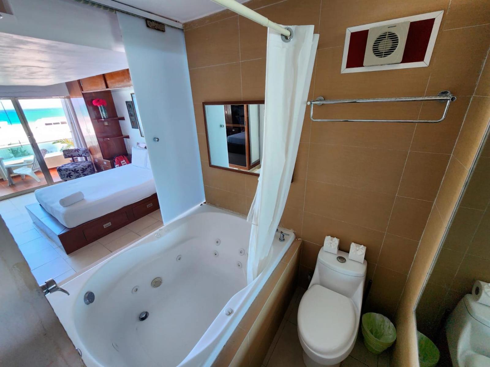 Beachfront Apartments كانكون المظهر الخارجي الصورة