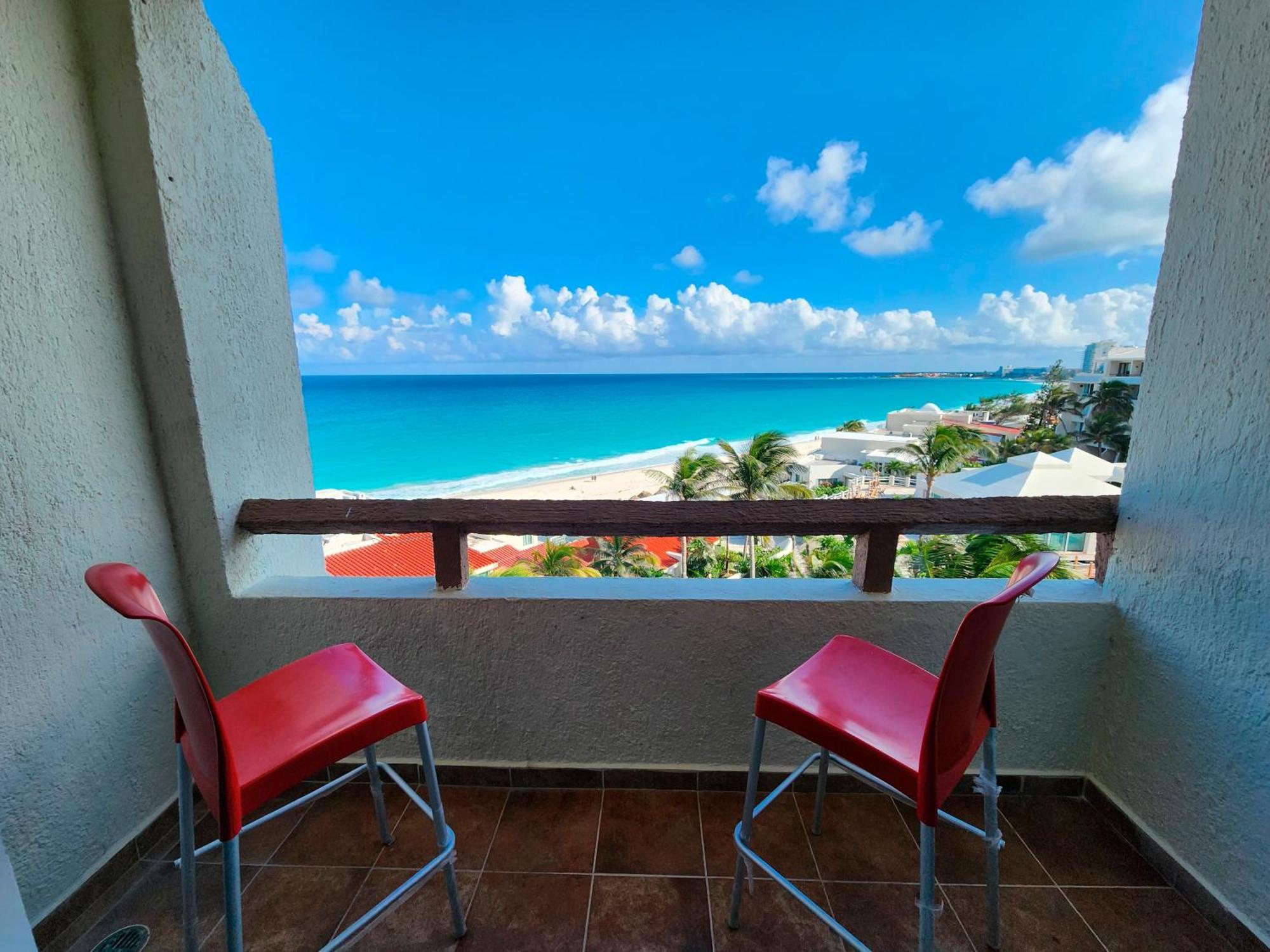 Beachfront Apartments كانكون المظهر الخارجي الصورة