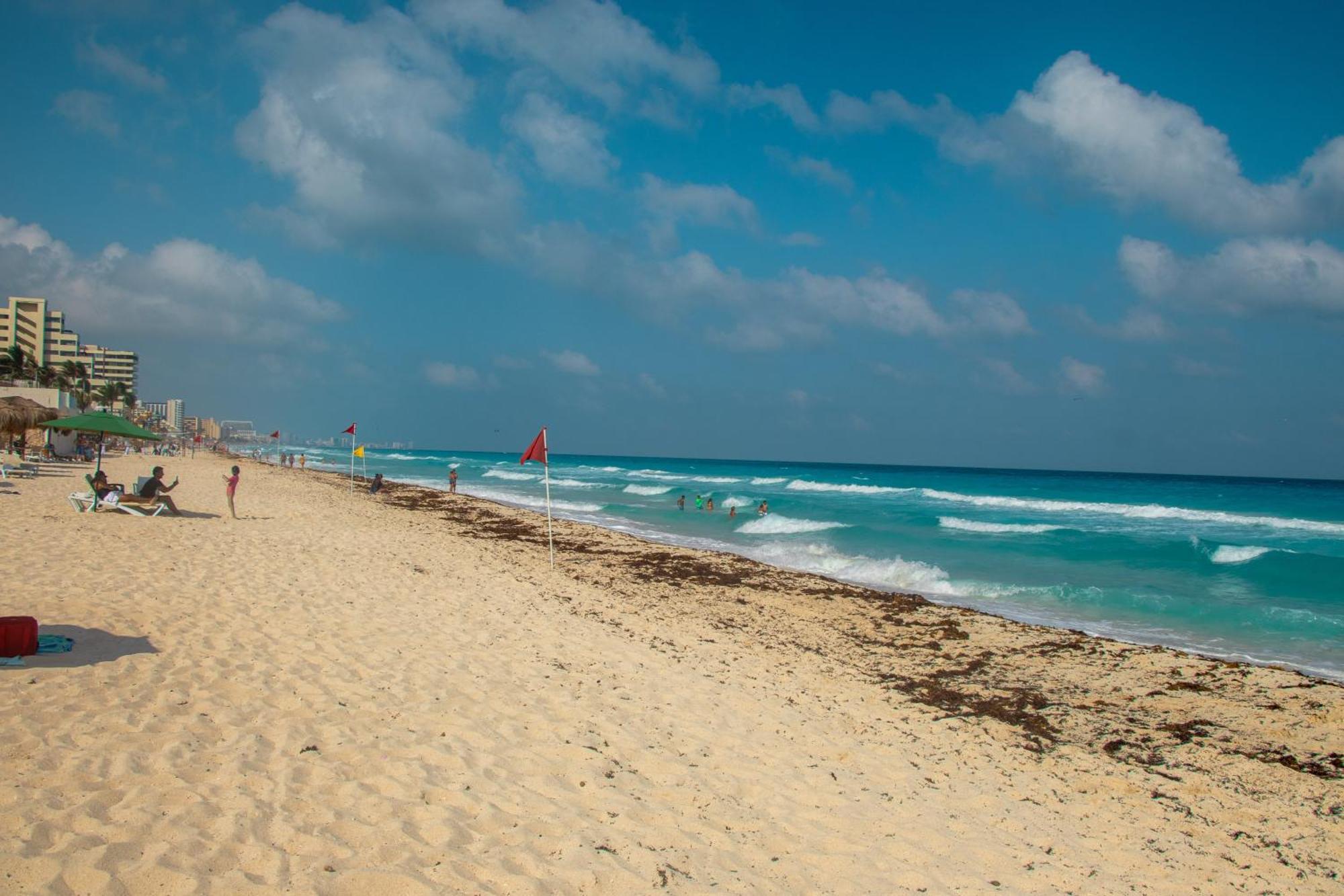 Beachfront Apartments كانكون المظهر الخارجي الصورة