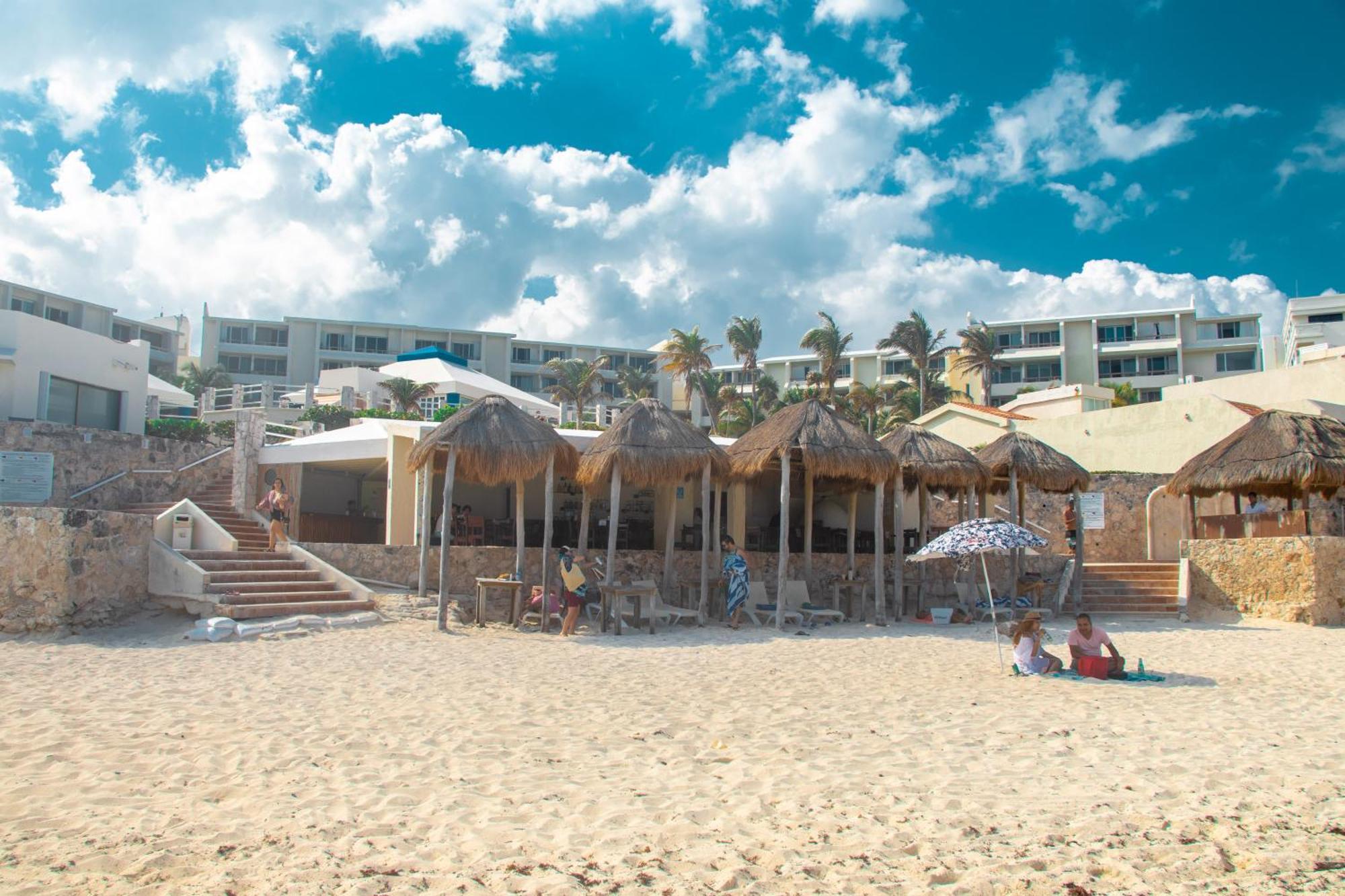 Beachfront Apartments كانكون المظهر الخارجي الصورة