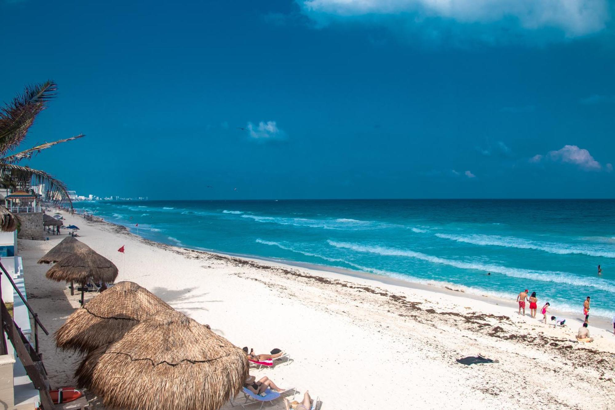 Beachfront Apartments كانكون المظهر الخارجي الصورة
