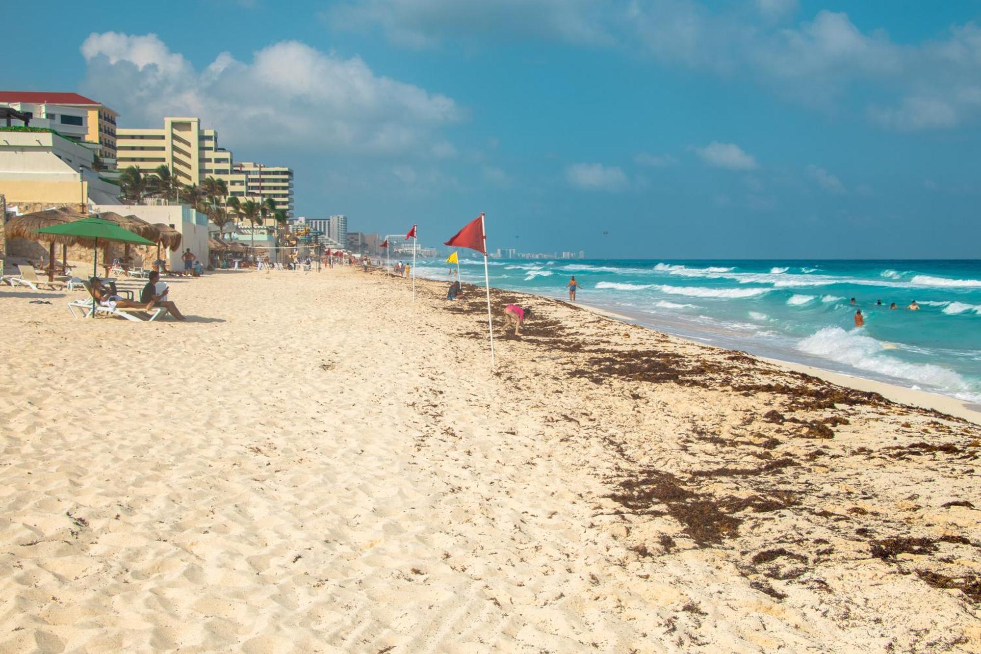 Beachfront Apartments كانكون المظهر الخارجي الصورة